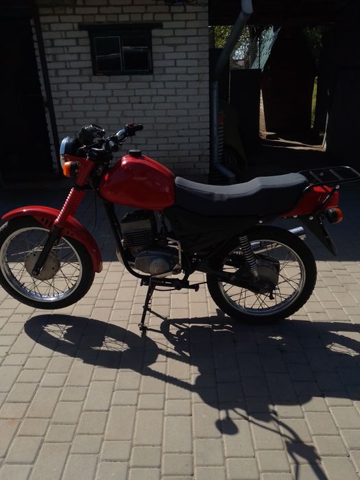 Відновлений мотоцикл мінск лідер