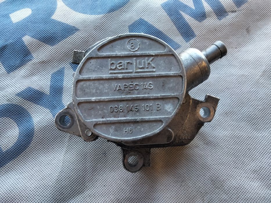Вакуумний насос Vw Golf 4 Vw Bora Skoda Tour Audi A3 Seat Toledo 1.9 t