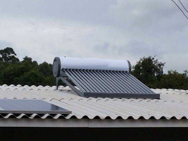 Painel Solar Termossifão 300L em INOX com 30 Tubos Vácuo