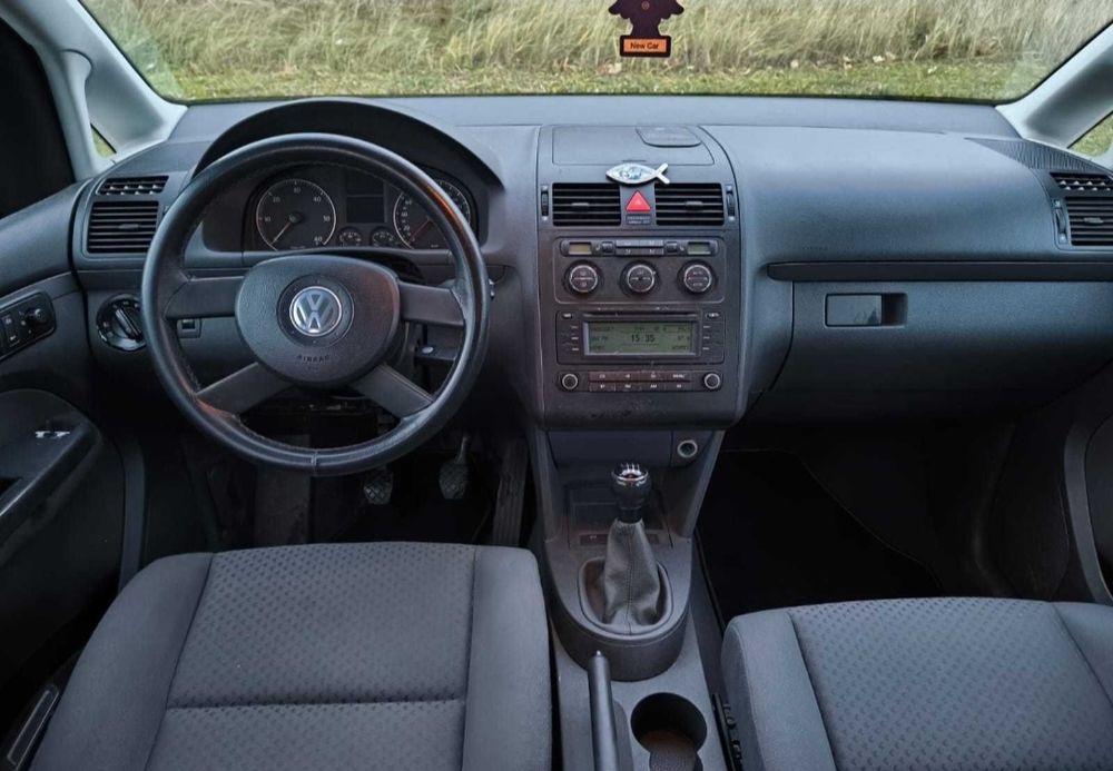 Volkswagen Touran 1 9 disel stan bdb