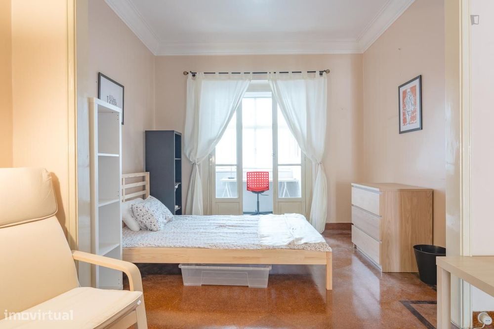 Quarto - localizado em Saldanha Lisbon