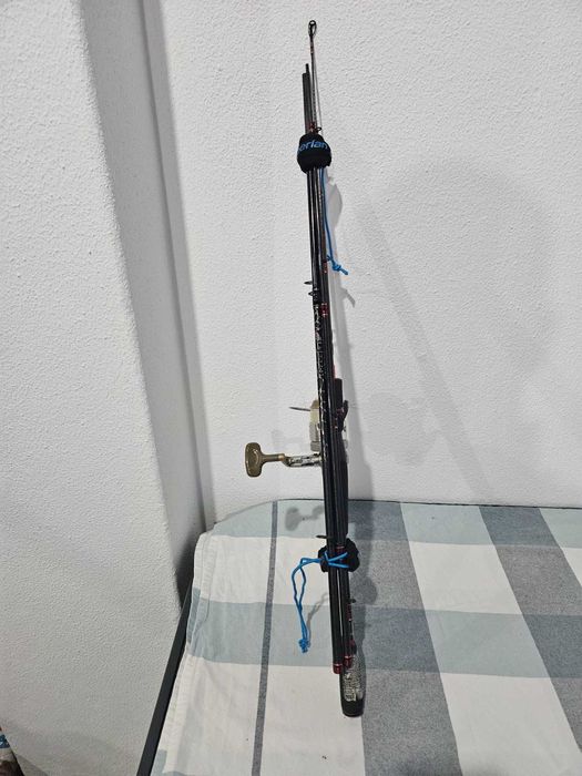 Conjunto de pesca Caperlan Ilicium/Ryobi Applause