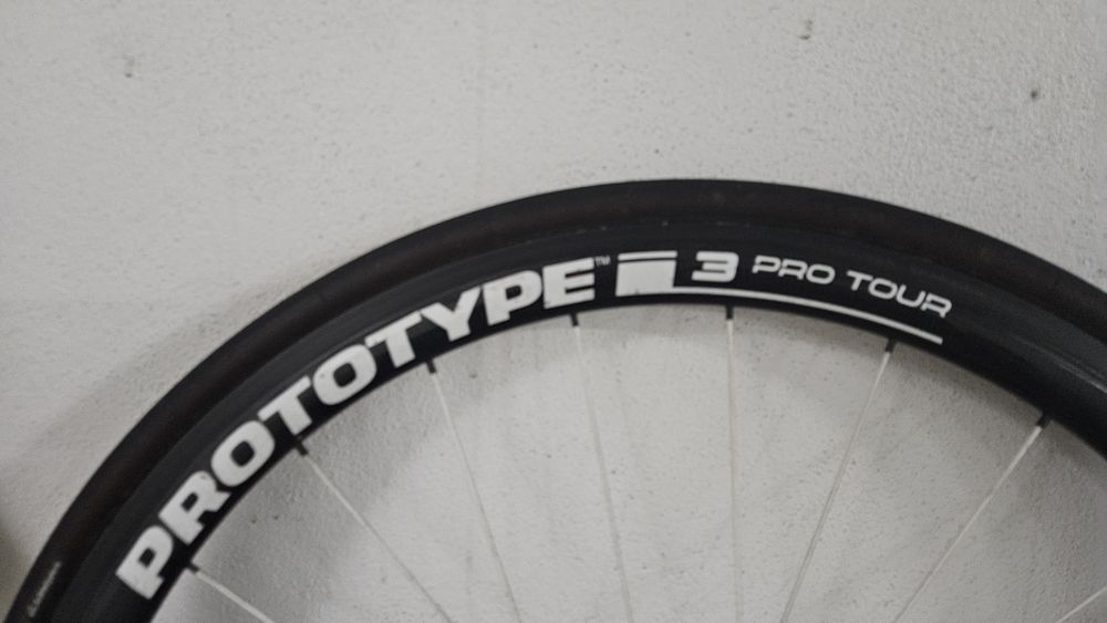 Rodas carbono Prototype 3 Pro Tour c/cassete Durace 11v
