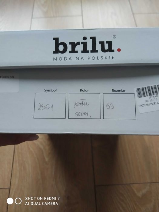 Perłowe buty ślubne marki Brilu r. 39 - stan bardzo dobry