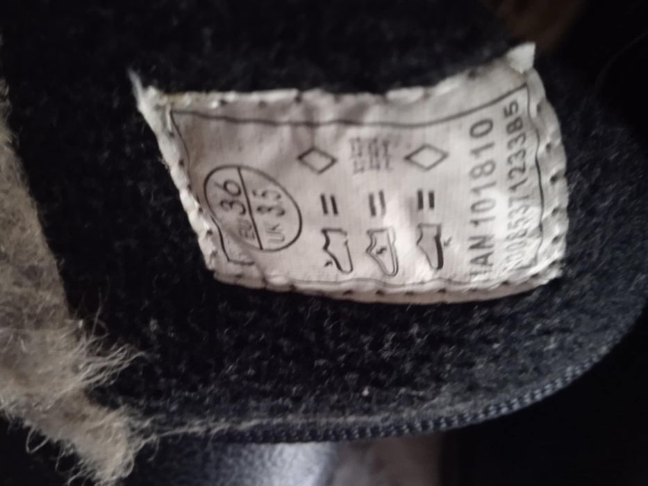 Vendo botas usadas em pele Nº36
