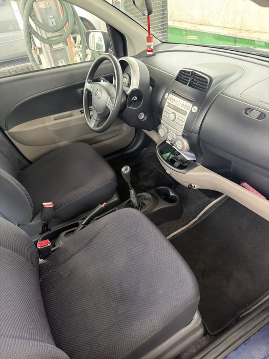 Daihatsu Sirion 1.0 - toyota yaris - c1