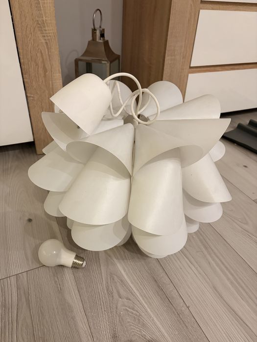 Lampa Ikea Knappa (z zarowka)