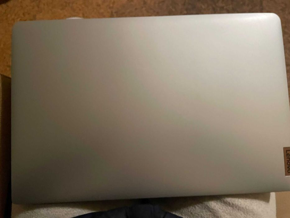 Portátil da marca Lenovo