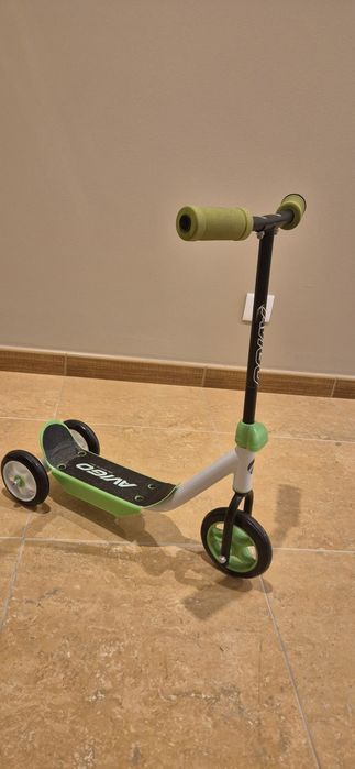 Mota eléctrica criança + trotinete
