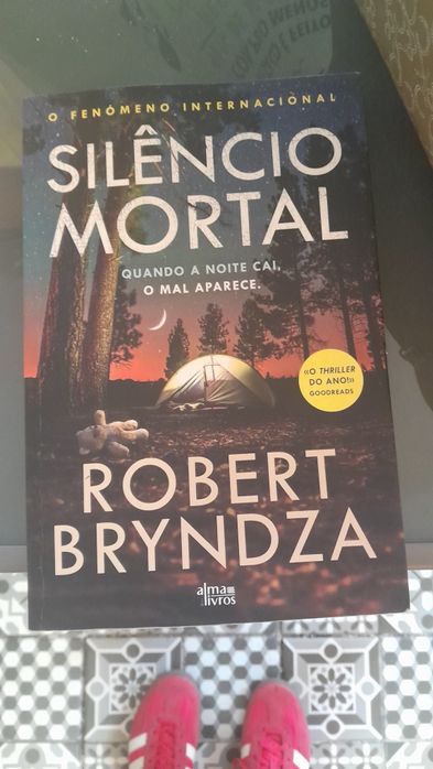 Vendo livro policial