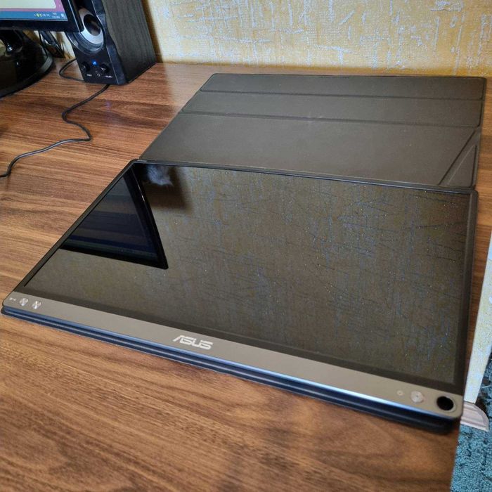Монітор Asus MB16AC