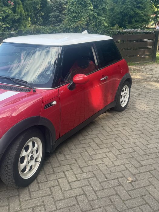 Sprzedam Mini Cooper r50 1.6benzyna