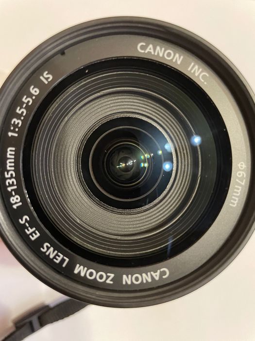 Срочно Продаю Canon 700D