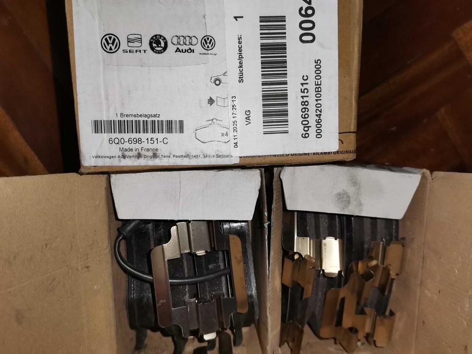 Оригинальные тормозные колодки передние VAG, Skoda, Seat, VW, 288 диск