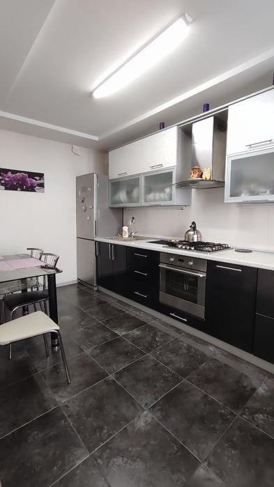 Продаж трикімнатної квартири (спецкошти, єВідновлення)