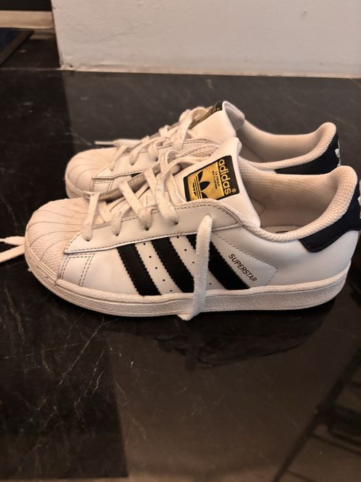 Adidas superstar + 2 gratisy