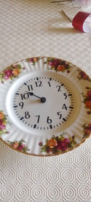 Royal Albert Clock64741014338562120