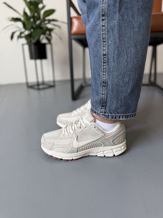 Кросівки Nike Zoom Vomero 5 Beige (37-39)