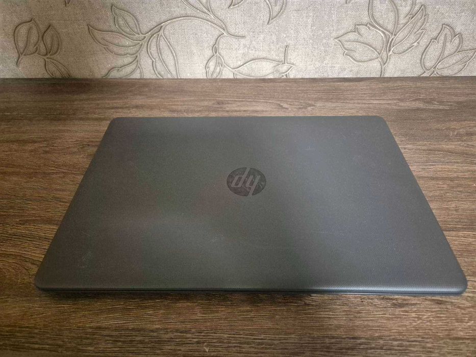 Ноутбук HP 250 G6 i3-7020U 8Gb ddr4 480 SSD