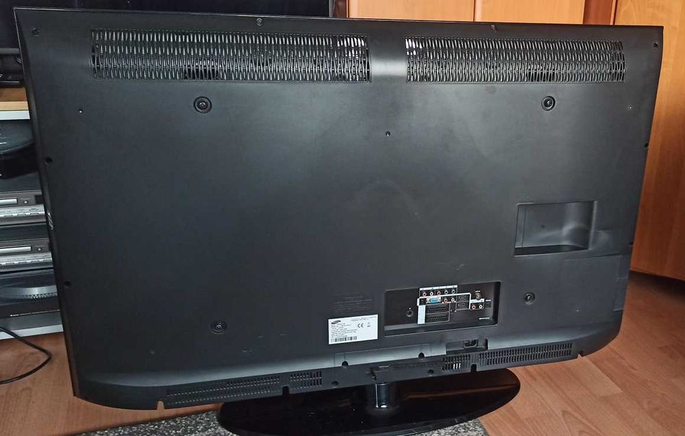 Telewizor Samsung 46" + pilot