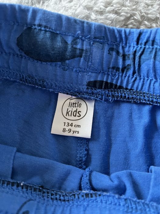 materiałowe spodenki z gumką w pasie