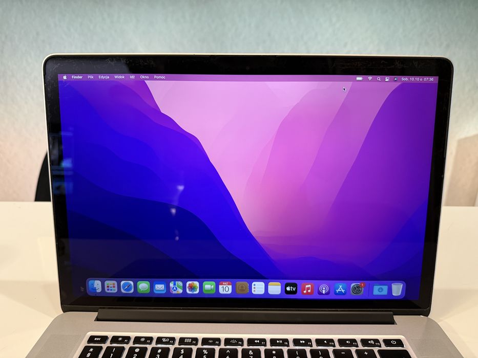 Macbook PRO 15 Cali I7 16GB RAM 256GM Sprawny