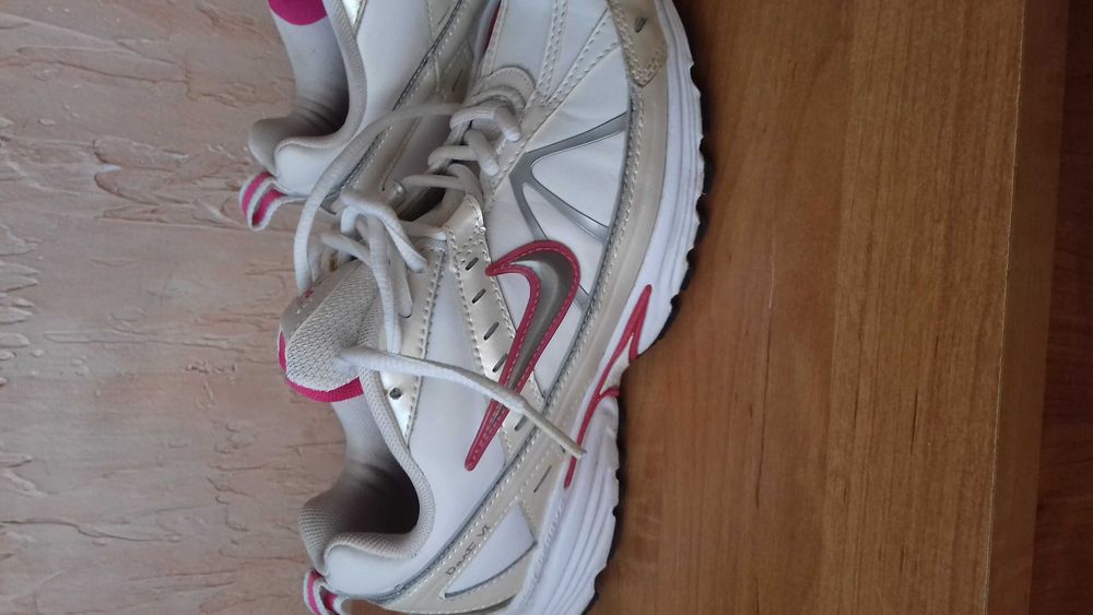 Buty damskie Nike 37.5
