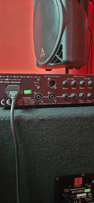 Amplificador de Baixo Eden Nemesis RS-700 + 2 Colunas