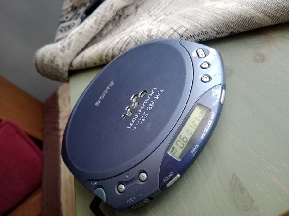Discman Sony D-NE220 przenośny odtwarzacz CD ESP Max digital mega Bass