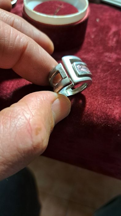 Anel em prata United Colors of Benetton.