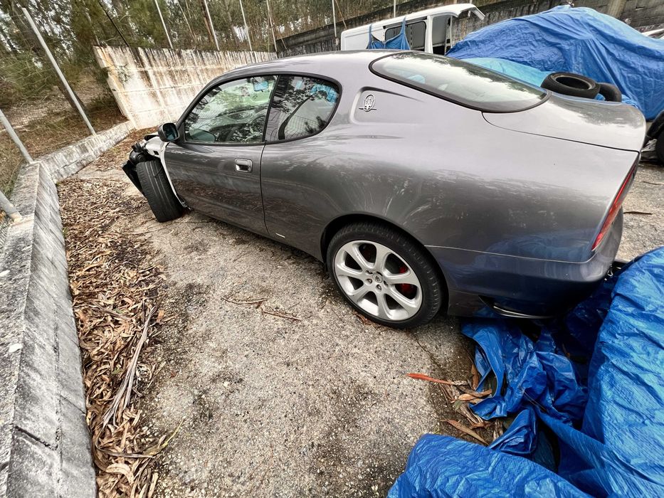 2 X Maserati 4200 gt