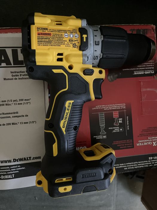 Новинка! Безщітковий акумуляторний дрель шуруповерт Dewalt dcd806