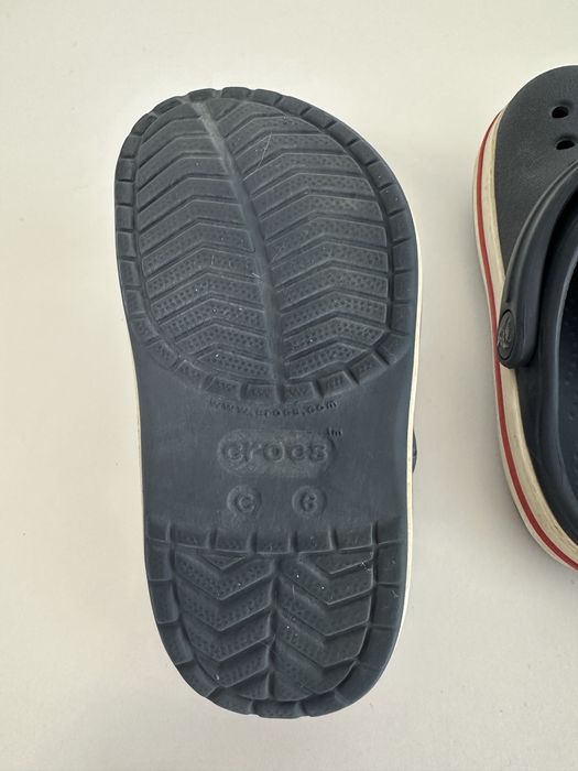 Тапочки крокси crocs