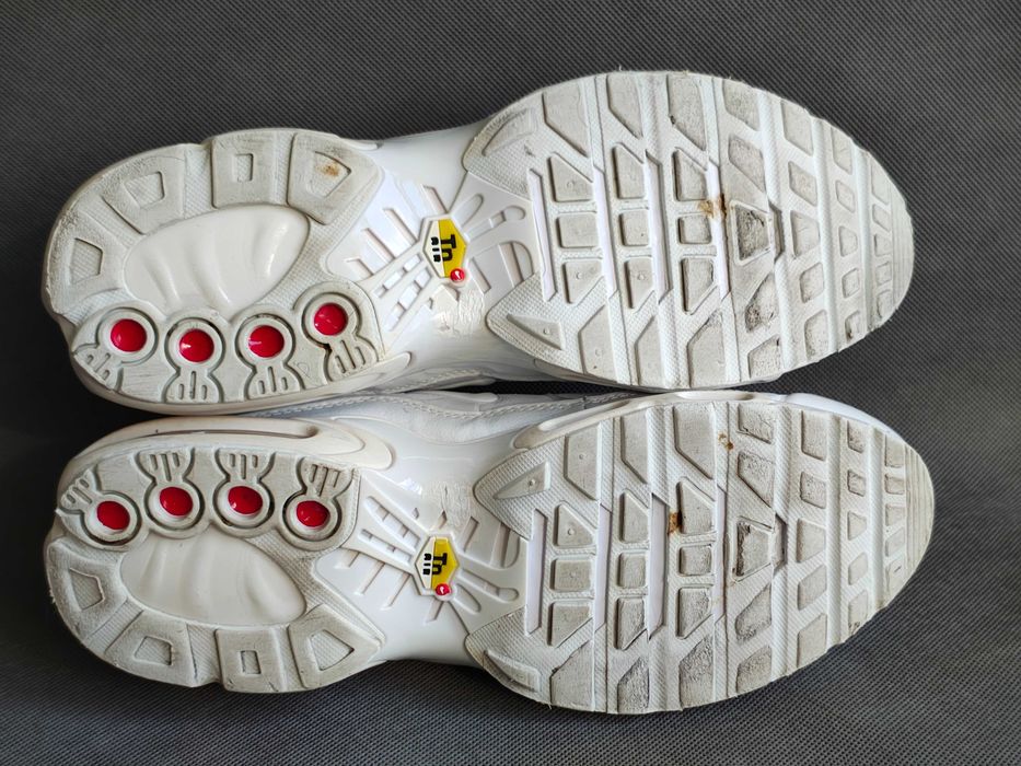 - Buty Nike Air Max Plus TN  r. 46 (44/45)