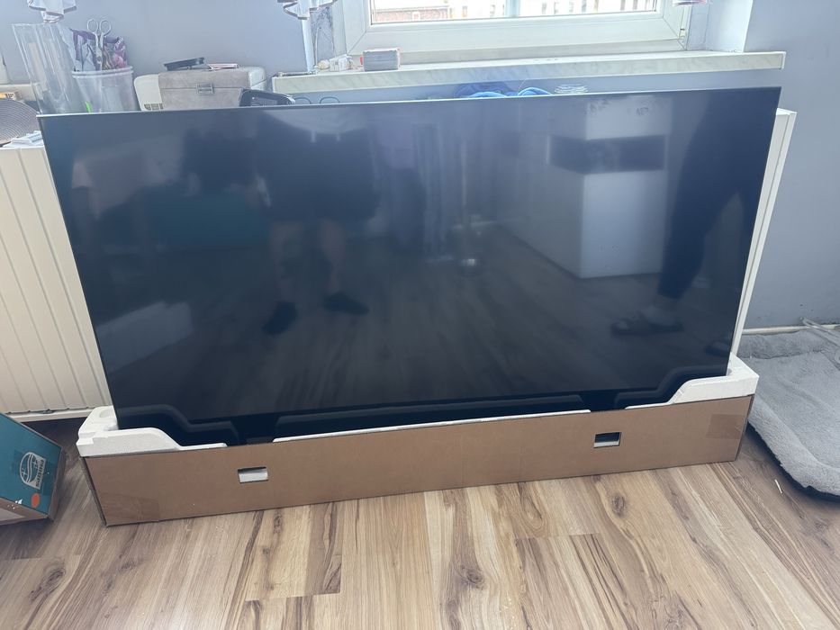 Telewizor samsung QE65 65 cali (uszkodzony)