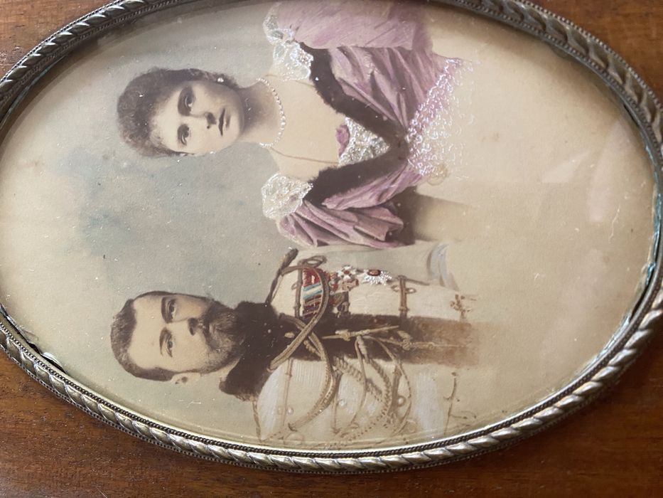 Старинная  рамка 1872 г (Политехническая выставка 200 лет Петру 1)