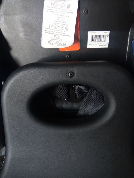 Vendo carrinho e cadeiras auto de bebé