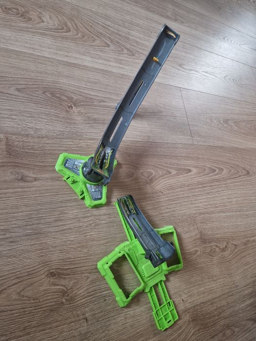 Tor pająk Hot Wheels i Tor wodny