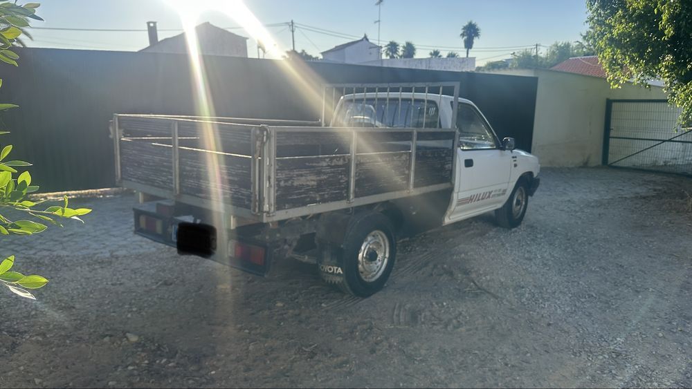 Toyota hilux 2.4 D 2x4