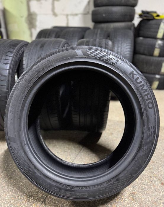 Шини літо Kumho 245 45 R18