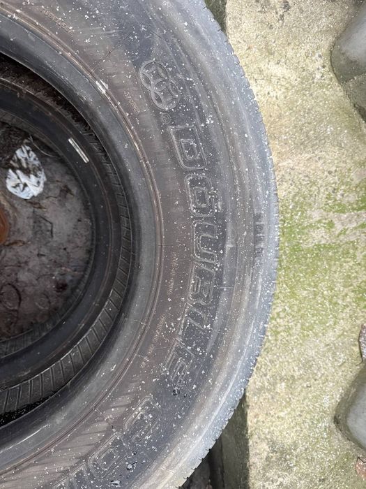 Продам шини 235 75 17.5 залишок 90 відсотків  19 рік