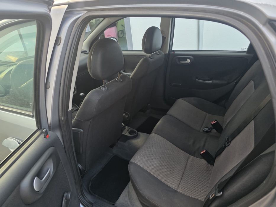 Opel corsa c como novo