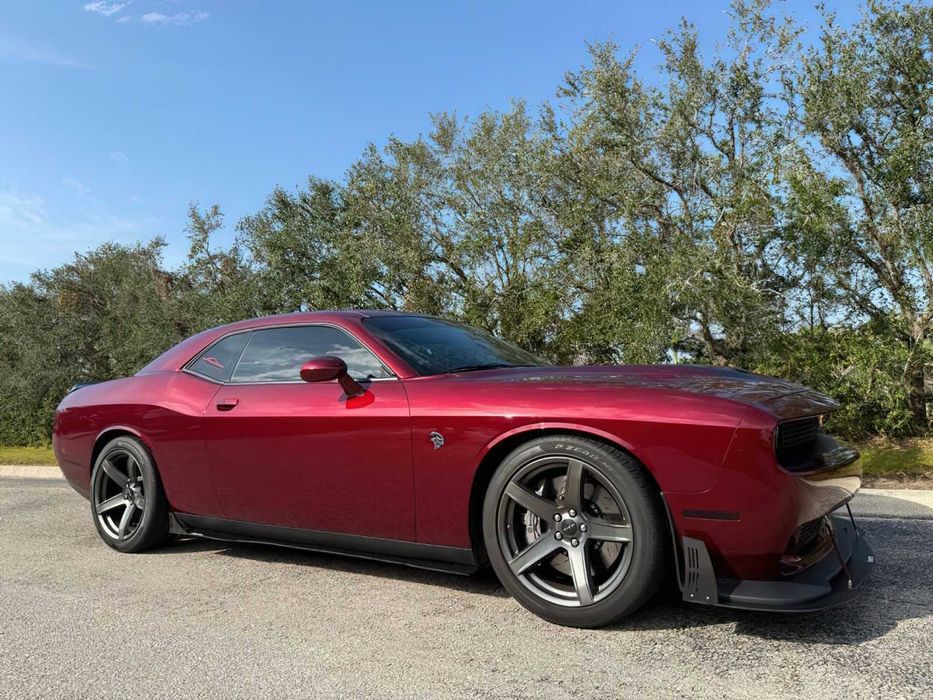 Dodge Challenger SRT Hellcat      2019