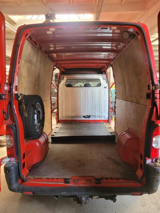 Transport załadunek wnoszenie montaz najazdy na pojazdy