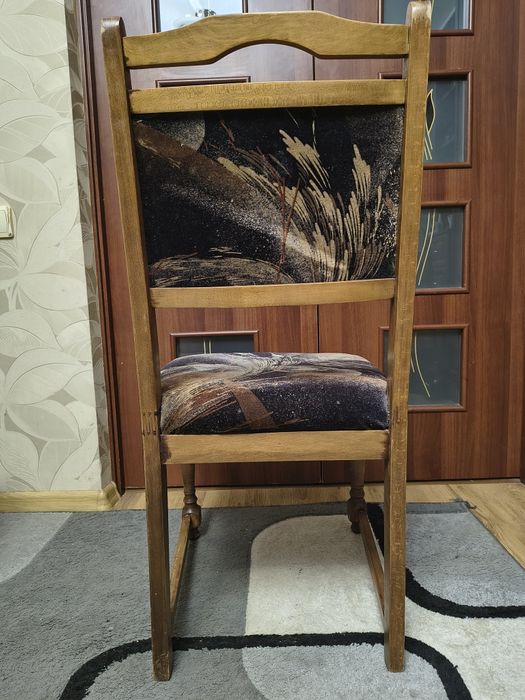 Крісло дерев'яне