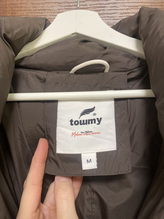 Пуховик towmy, колір світлий беж
