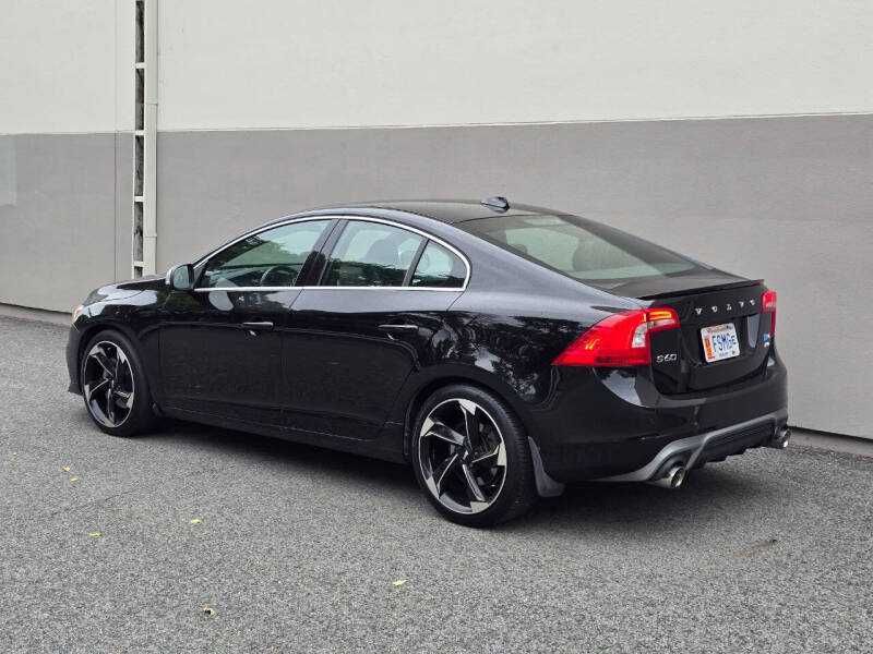 2016  Volvo  S60