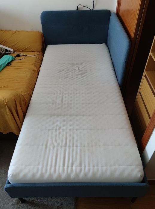 Cama (estrado e colchão) individual
