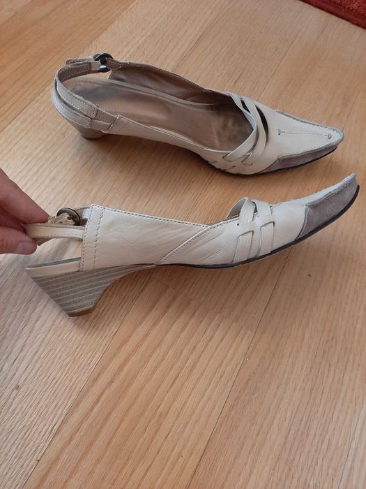 Skorzane buty Bata roz. 40