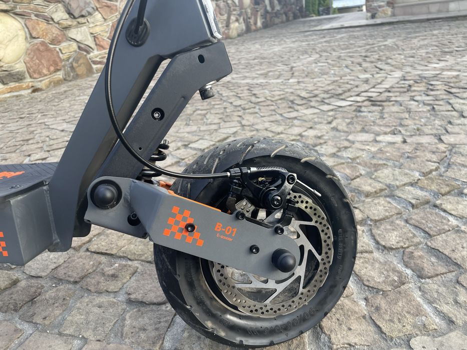 G4 2026 рік майже новий з двома ключами